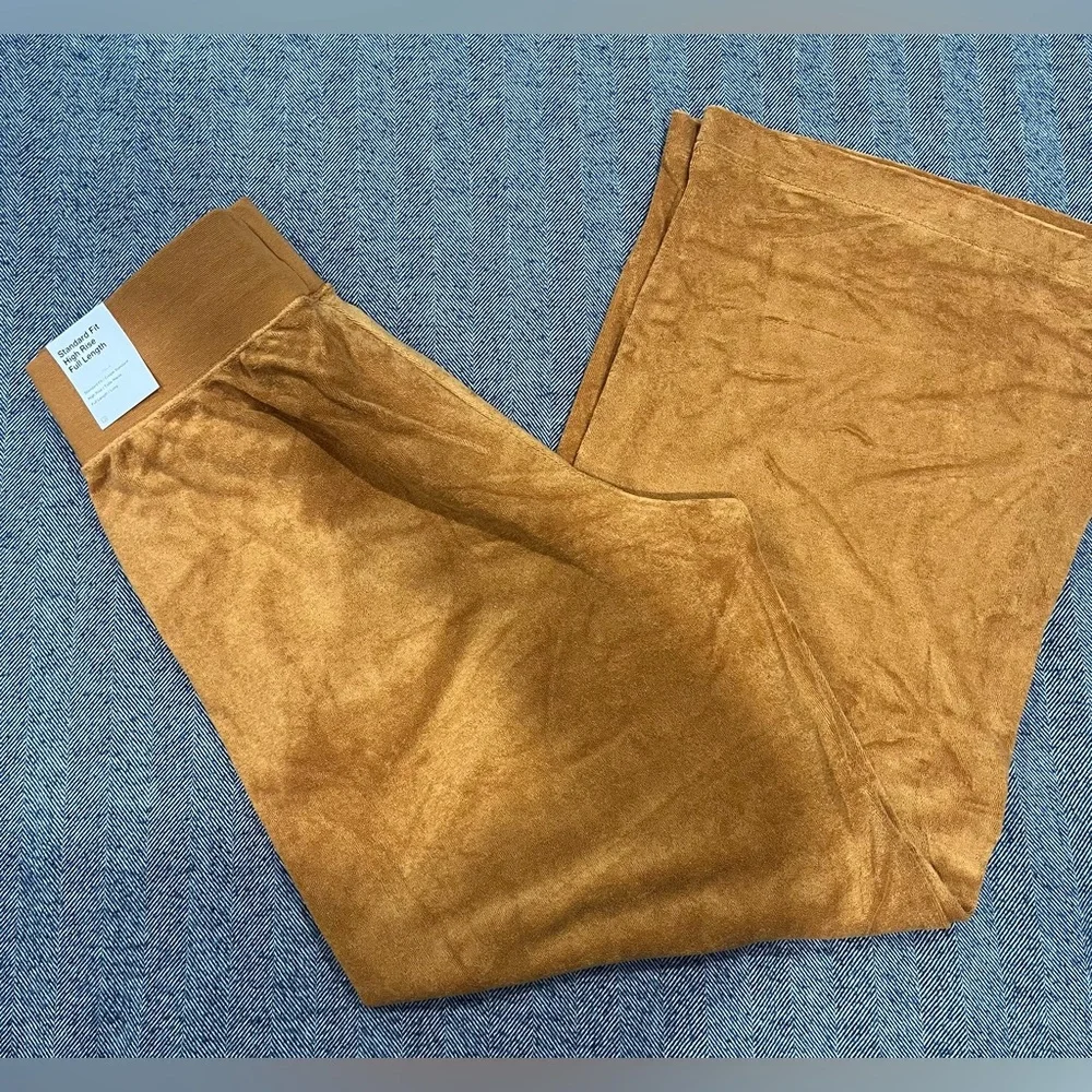 NIKE SPORTSWEAR WOMEN'S YELLOW TERRY WIDE LEG PANTS | M - Picture 5 of 9